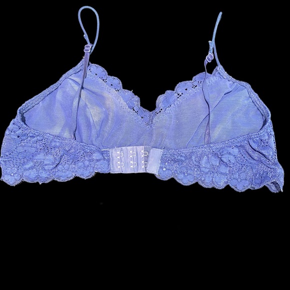 Honeydew lace bralettes - Picture 2 of 2